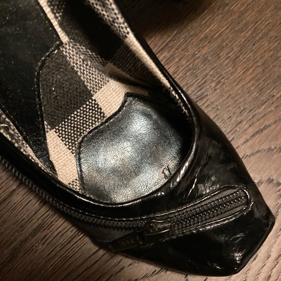 Unique and beautiful heels - Picture 2 of 4